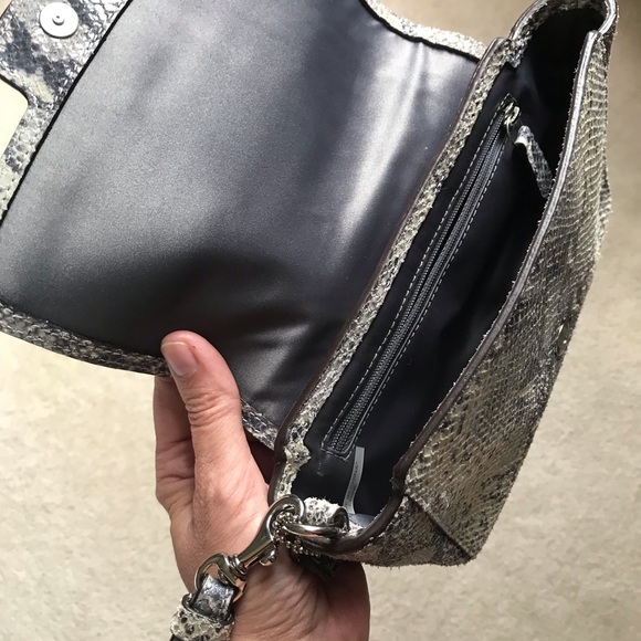 Coach leather snake pattern clutch - Picture 3 of 3